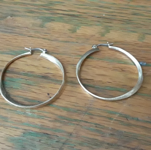 Chloe + Isabel Jewelry - Chloe + Isabel Tidal Hoops Chloe + Isabel Jewelry - Chloe + Isabel Tidal Hoops